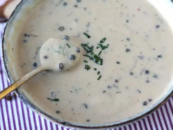 Opskrift Hjemmelavet pebersauce: cremet, velduftende og supernem!