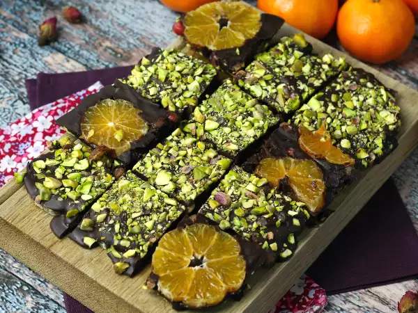 Opskrift Chokoladebar med pistacie og mandarin, den perfekte godbid til vinteren!