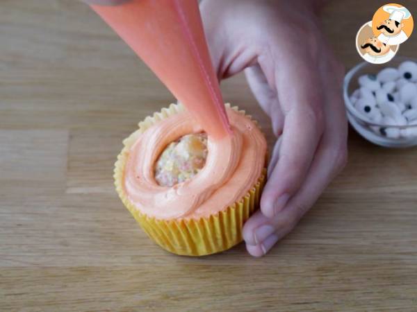 Monster-cupcakes til halloween - Forberedelse trin 16