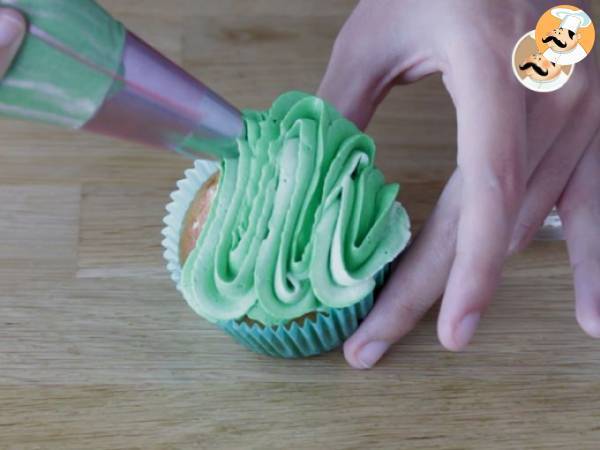 Monster-cupcakes til halloween - Forberedelse trin 17