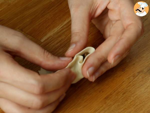 Gyozas med kylling, gulerødder og svampe - Forberedelse trin 9