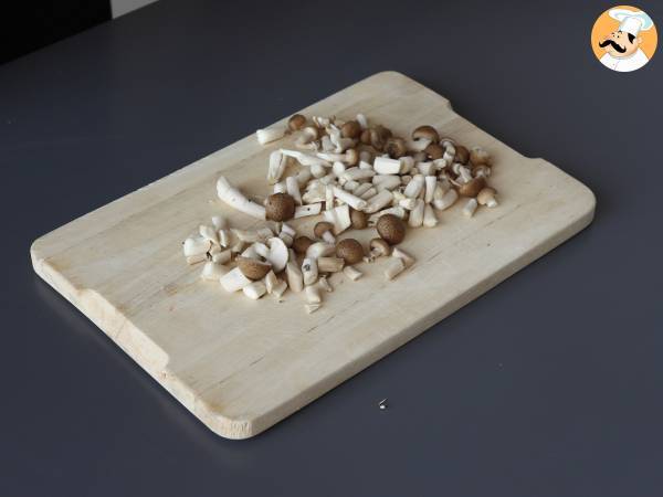 Hvordan tilbereder man instant-nudler? Hurtig opskrift med oksekød og svampe! - Forberedelse trin 3