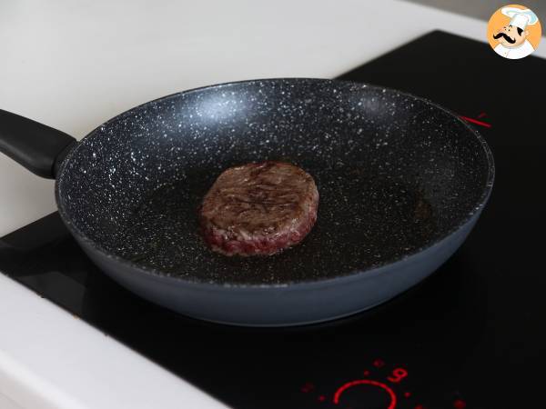Hvordan tilbereder man instant-nudler? Hurtig opskrift med oksekød og svampe! - Forberedelse trin 5