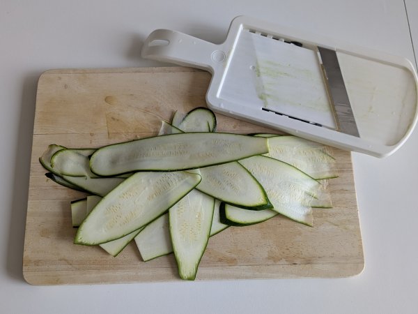 Courgette parmigiana i air fryer: hurtig, let og sprød - Forberedelse trin 1