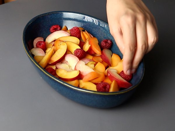 Frugtsalat: fersken, abrikos, hindbær og meget mere! - Forberedelse trin 4