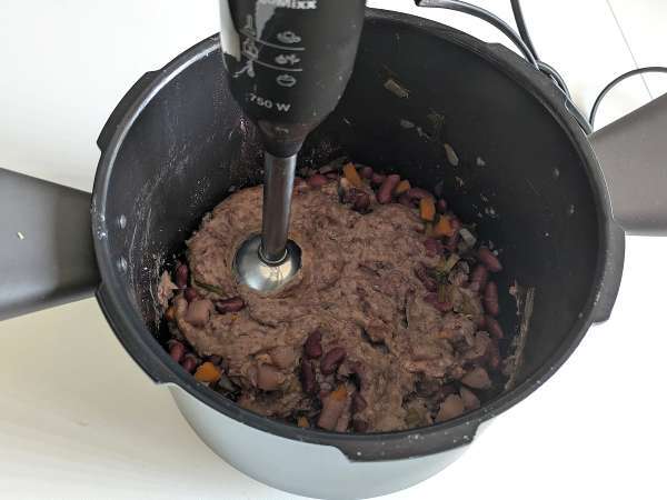 Pasta e fagioli alla veneta: Bedstemors cremede og velsmagende opskrift - Forberedelse trin 4