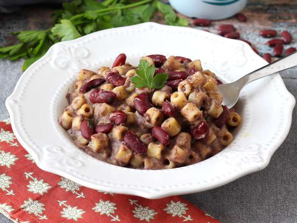 Pasta e fagioli alla veneta: Bedstemors cremede og velsmagende opskrift - Forberedelse trin 6