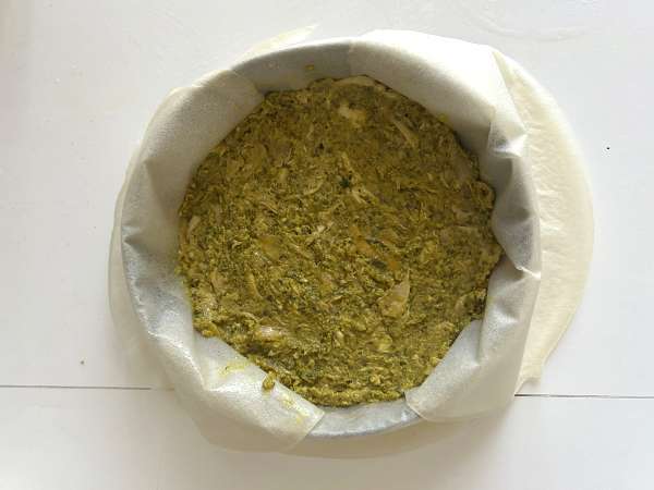 Traditionelt marokkansk wienerbrød med murstensdej, kylling og krydderier - Forberedelse trin 12