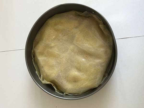 Traditionelt marokkansk wienerbrød med murstensdej, kylling og krydderier - Forberedelse trin 14