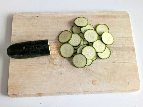 Glutenfri courgettesandwich: klar på 20 minutter og fuld af smag! - Forberedelse trin 1