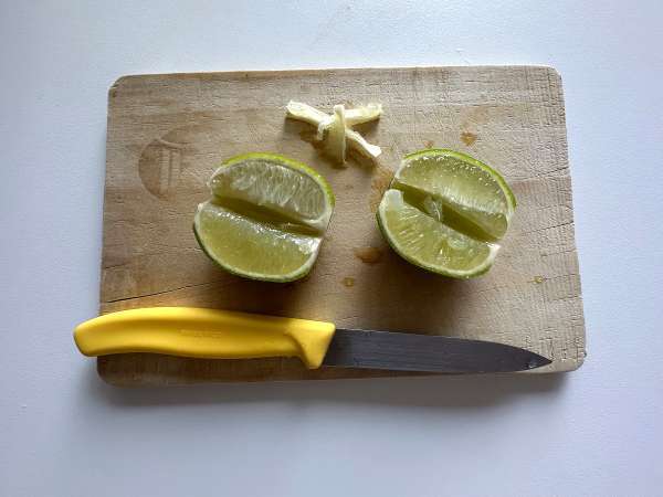 Lemon Caipirinha: den brasilianske drink, der er nem at lave uden en cocktailshaker - Forberedelse trin 1