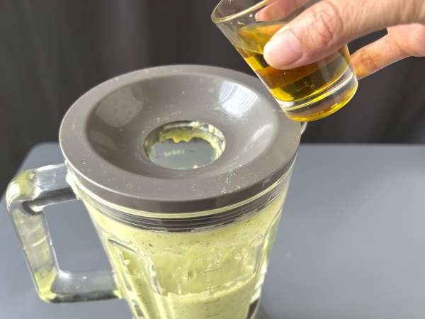 Zucchini- og grøn æblecreme med yoghurt klar på 30 minutter - Forberedelse trin 6