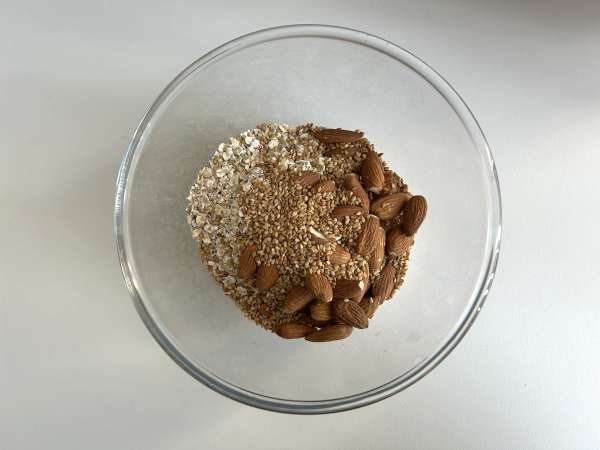 Granola express med airfryer, så din morgenmad bliver sprød - Forberedelse trin 1