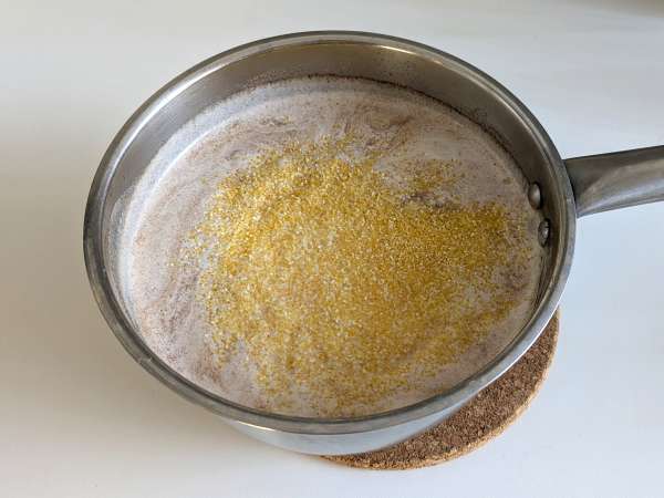 Perfekt cremet polenta: nem opskrift på en blød og velsmagende ret - Forberedelse trin 2