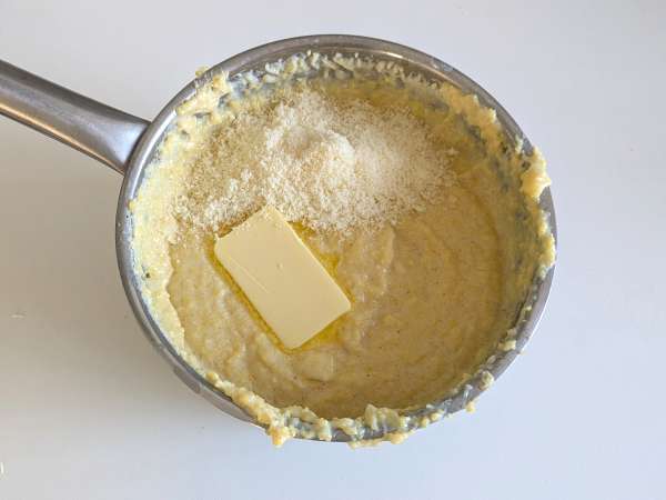 Perfekt cremet polenta: nem opskrift på en blød og velsmagende ret - Forberedelse trin 4