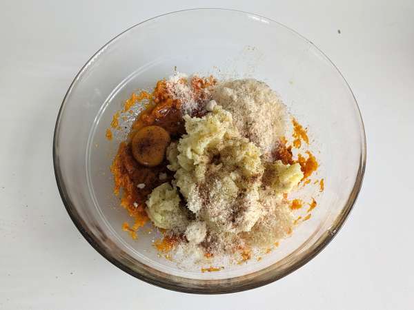 Græskarfarsbrød med champignon og seig scamorza-ost: velsmagende og nem opskrift på bagværk - Forberedelse trin 5