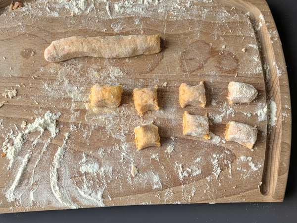 Cremet græskargnocchi med Philadelphia og sprøde valnødder - Forberedelse trin 4