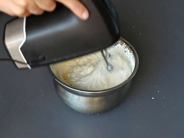 Tiramisu-formet træstamme uden form til kaffeelskere - Forberedelse trin 1