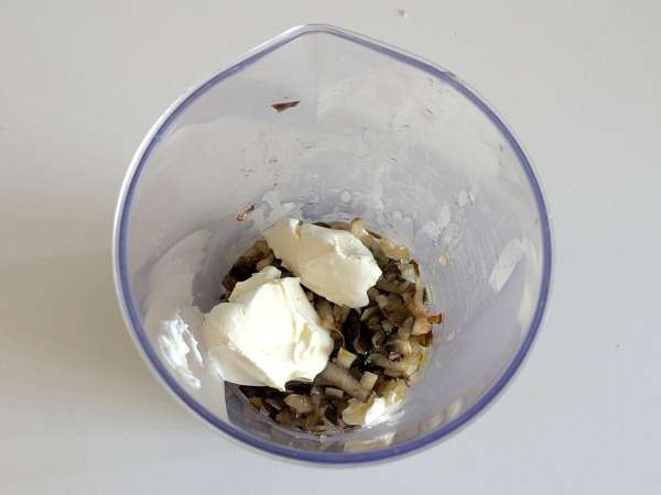 Cremet pasta med radicchio, sprød bacon og valnødder: hurtig og uimodståelig opskrift - Forberedelse trin 4