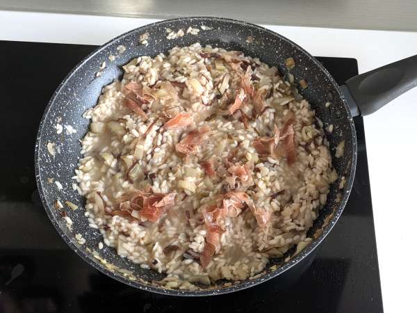 Cremet og velsmagende risotto med radicchio, bacon og philadelphia - Forberedelse trin 5