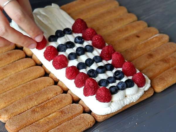 Du behøver ikke en form for at lave denne røde frugtklump! - Forberedelse trin 5