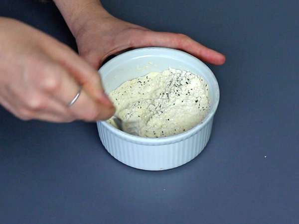 Superenkel proteinkage med rød frugt - Forberedelse trin 1