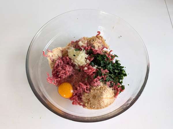 Bløde kødboller i luftfryser: hurtig og nem opskrift med oksekød - Forberedelse trin 3