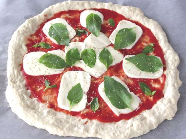 Fugtig Margherita-pizza - Forberedelse trin 9