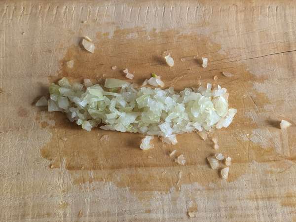 Cremet bagt pasta med gratinerede ærter og skinke - Forberedelse trin 1