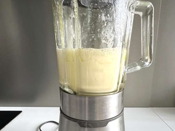 Krydret kagedej i en blender: hurtig, nem og ultrafugtig - Forberedelse trin 3
