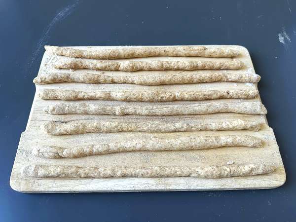 Hjemmelavede gressins med krydderurter: nemme at lave og super sprøde! - Forberedelse trin 4