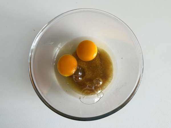 Ultrafugtig kage med pistacie, lime og courgette - Forberedelse trin 3