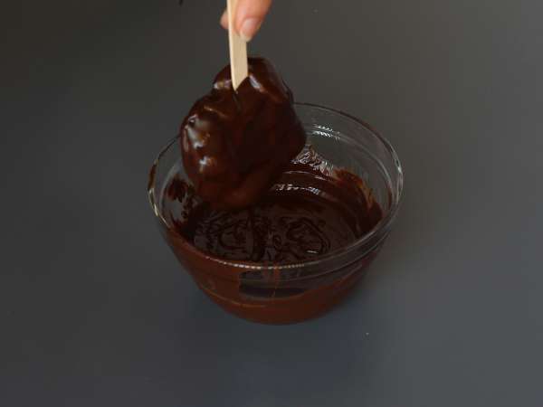 Is med skyr, hindbær og chokolade. Den sunde snack til solrige dage! - Forberedelse trin 4