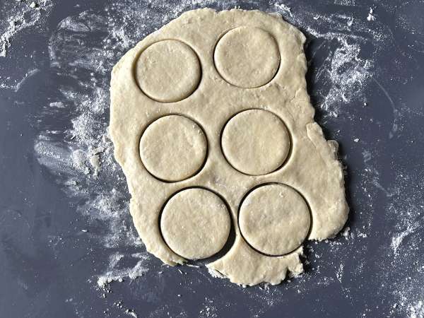 Strawberry shortcake, den amerikanske jordbærkage med fløde, der aldrig slår fejl - Forberedelse trin 4