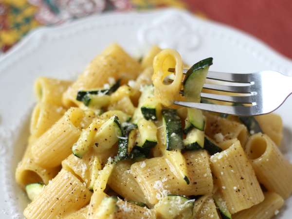 Courgette Carbonara: den vegetariske opskrift, der er nem at lave - Forberedelse trin 10
