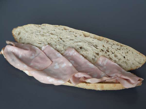 Italiensk gourmetsandwich med mortadella og burrataost - Forberedelse trin 2