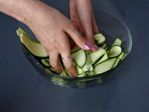 Tærte med pesto og courgetter: en nem opskrift, der dufter af sommer! - Forberedelse trin 2