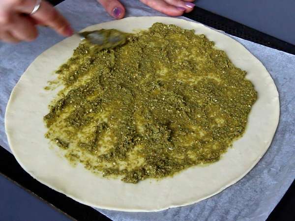 Tærte med pesto og courgetter: en nem opskrift, der dufter af sommer! - Forberedelse trin 3
