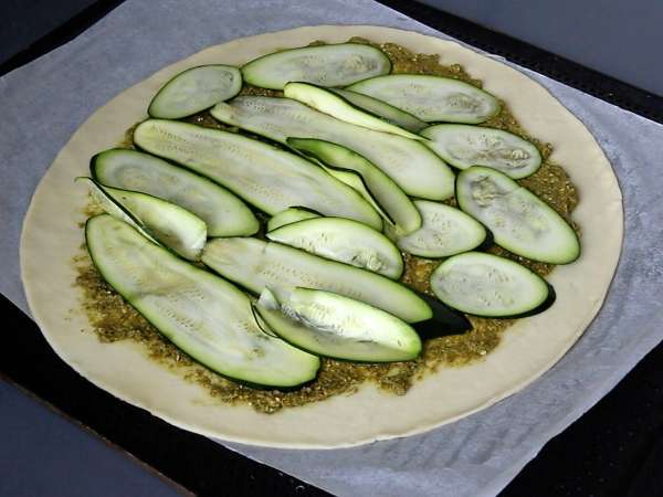 Tærte med pesto og courgetter: en nem opskrift, der dufter af sommer! - Forberedelse trin 4