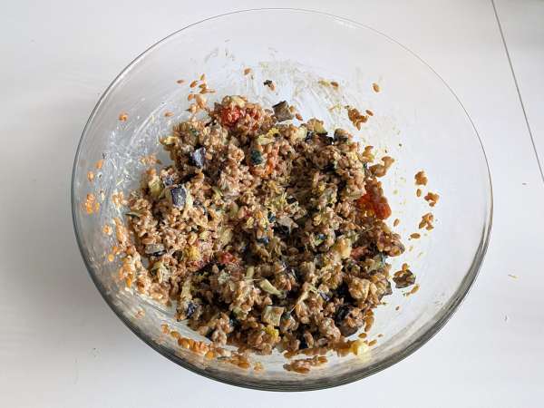 Cremet spelt-salat med courgetter, auberginer og cherrytomater - Forberedelse trin 7