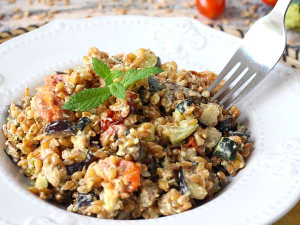 Cremet spelt-salat med courgetter, auberginer og cherrytomater - Forberedelse trin 8