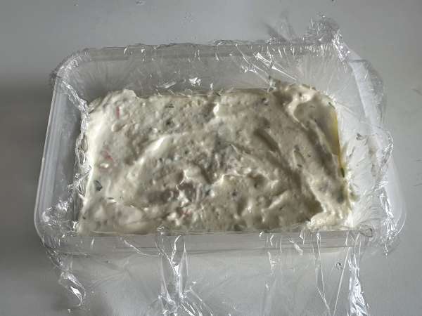 Surimi-terrine uden tilberedning: en nem kold forret, der er perfekt til sommeren - Forberedelse trin 7