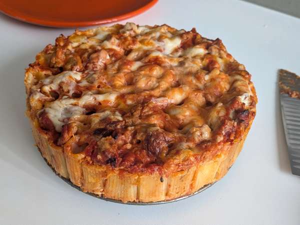 Ovnbagt rigatoni-timballo med pølse, bechamelsauce og mozzarella - Forberedelse trin 14