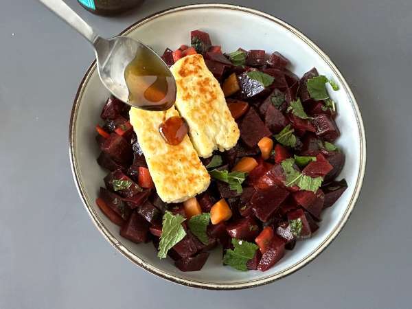 Rødbede-salat med grillet halloumi - Forberedelse trin 8