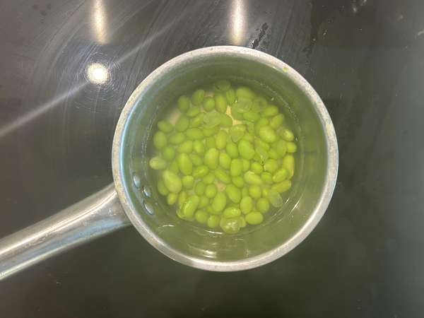 Salat med linser, feta og edamame med sprøde grøntsager - Forberedelse trin 3