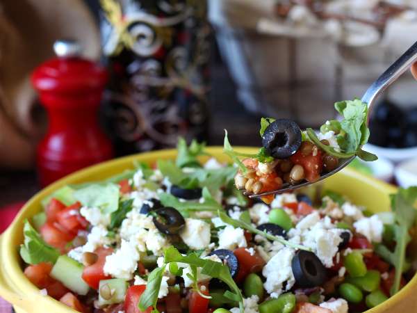 Salat med linser, feta og edamame med sprøde grøntsager - Forberedelse trin 6