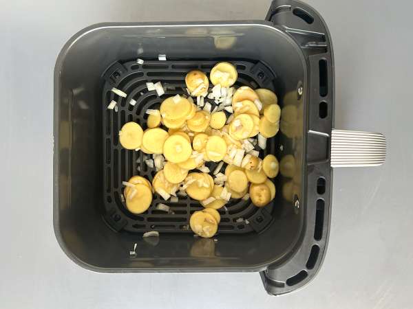 Havkat i luftfritøren med hvidvinssauce, kartofler og grøntsager - Forberedelse trin 2