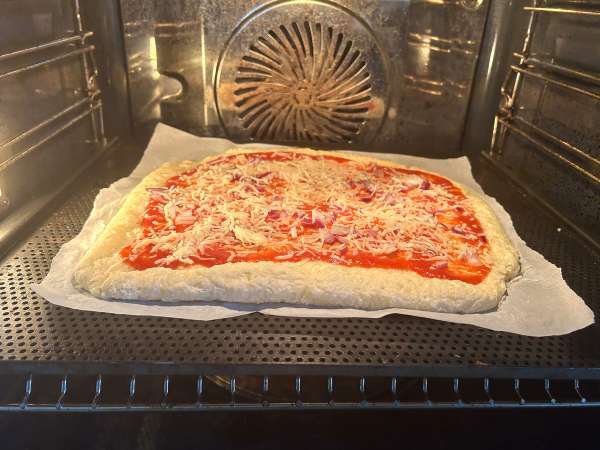 Pizza med hytteost - Forberedelse trin 6