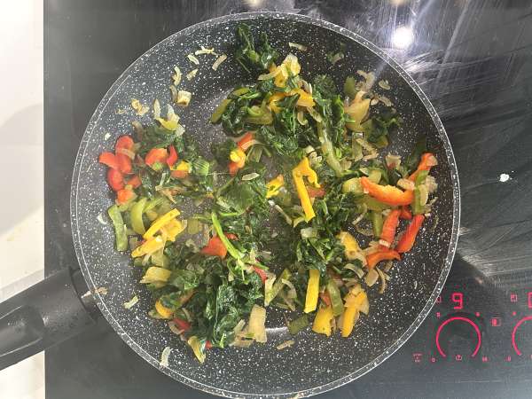 Quiche uden dej med laks, spinat og hytteost - Forberedelse trin 3