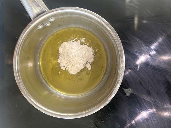 Palak tofu: indisk karryret med spinat og tofu - Forberedelse trin 1